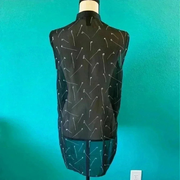 Kenneth Cole New York sheer blouse - Picture 2 of 3